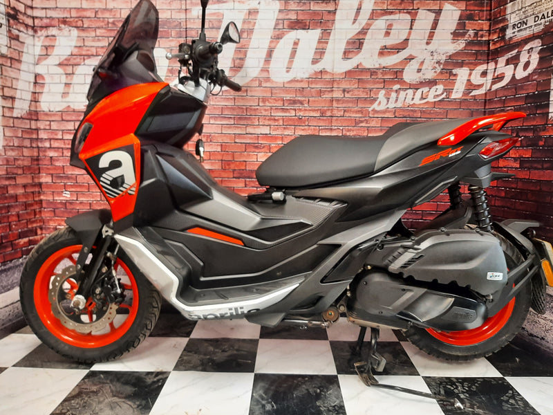 Aprilia SRGT 125 2022