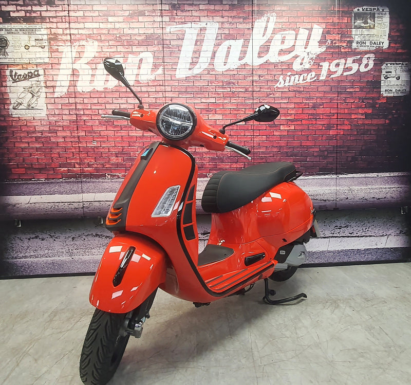 2024 Vespa GTS125 SuperSport  i-Get RST22 Arancio Impulsivo